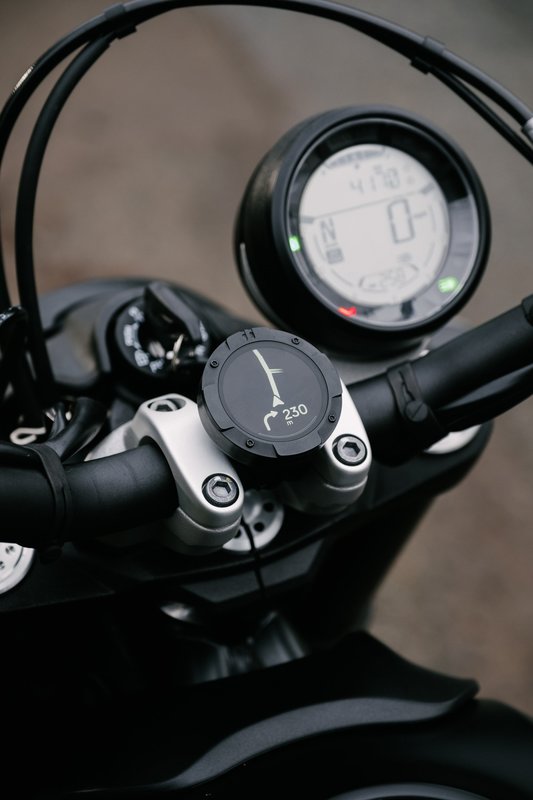 957ec9905a4f4cfd9604949ae9ba5314_A_2_PIA-391350_0_40.jpg Beeline Moto II GPS